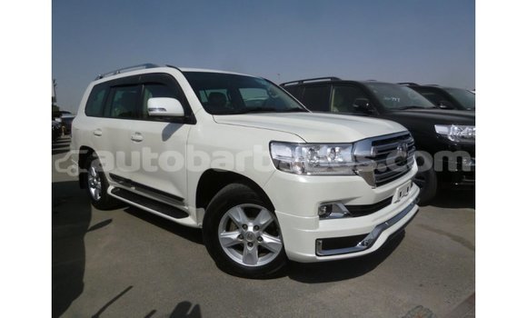 Buy Import Toyota Land Cruiser White Car in Import - Dubai in Barbados Buy Import Toyota Land Cruiser White Car in Import - Dubai in Barbados