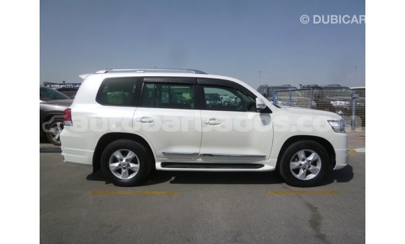 Buy Import Toyota Land Cruiser White Car in Import - Dubai in Barbados Buy Import Toyota Land Cruiser White Car in Import - Dubai in Barbados