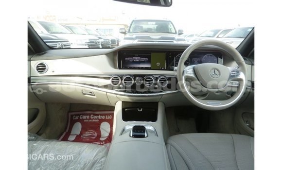 Buy Import Mercedes-Benz 190 (W201) Other Car in Import - Dubai in Barbados Buy Import Mercedes-Benz 190 (W201) Other Car in Import - Dubai in Barbados