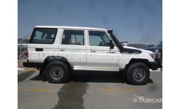Buy Import Toyota Land Cruiser White Car in Import - Dubai in Barbados Buy Import Toyota Land Cruiser White Car in Import - Dubai in Barbados