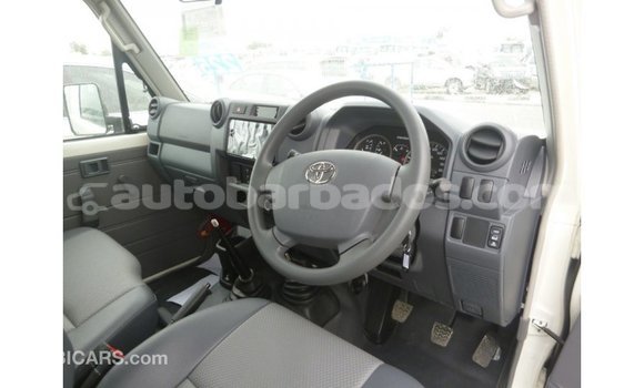 Buy Import Toyota Land Cruiser White Car in Import - Dubai in Barbados Buy Import Toyota Land Cruiser White Car in Import - Dubai in Barbados