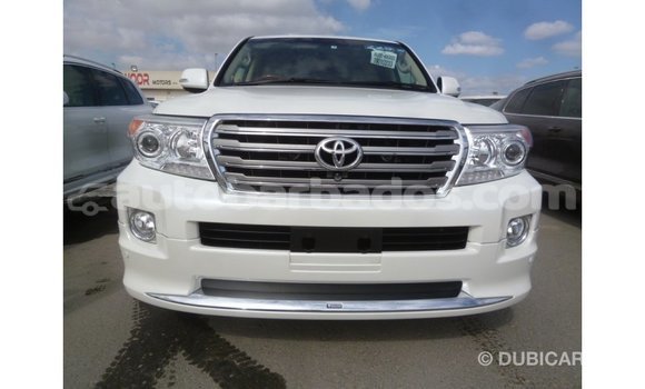 Buy Import Toyota Land Cruiser White Car in Import - Dubai in Barbados Buy Import Toyota Land Cruiser White Car in Import - Dubai in Barbados
