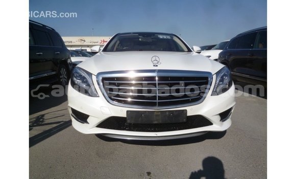 Buy Import Mercedes-Benz 190 (W201) White Car in Import - Dubai in Barbados Buy Import Mercedes-Benz 190 (W201) White Car in Import - Dubai in Barbados
