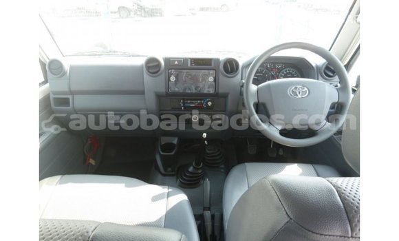 Buy Import Toyota Land Cruiser White Car in Import - Dubai in Barbados Buy Import Toyota Land Cruiser White Car in Import - Dubai in Barbados