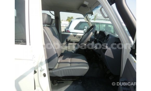 Buy Import Toyota Land Cruiser White Car in Import - Dubai in Barbados Buy Import Toyota Land Cruiser White Car in Import - Dubai in Barbados