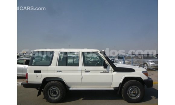 Buy Import Toyota Land Cruiser White Car in Import - Dubai in Barbados Buy Import Toyota Land Cruiser White Car in Import - Dubai in Barbados