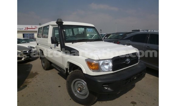 Buy Import Toyota Land Cruiser White Car in Import - Dubai in Barbados Buy Import Toyota Land Cruiser White Car in Import - Dubai in Barbados