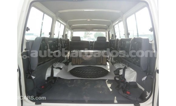 Buy Import Toyota Land Cruiser White Car in Import - Dubai in Barbados Buy Import Toyota Land Cruiser White Car in Import - Dubai in Barbados