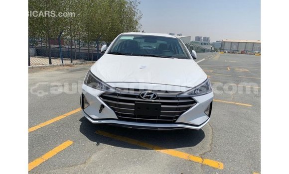 Buy Import Hyundai Elantra White Car in Import - Dubai in Barbados Buy Import Hyundai Elantra White Car in Import - Dubai in Barbados