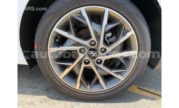 Buy Import Hyundai Elantra White Car in Import - Dubai in Barbados Buy Import Hyundai Elantra White Car in Import - Dubai in Barbados