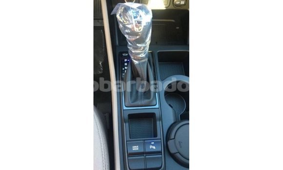 Buy Import Hyundai Tucson White Car in Import - Dubai in Barbados Buy Import Hyundai Tucson White Car in Import - Dubai in Barbados