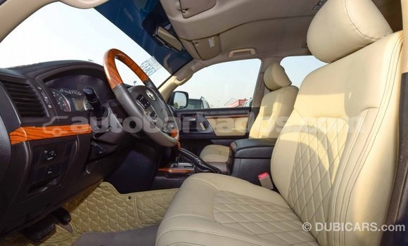 Buy Import Toyota Land Cruiser White Car in Import - Dubai in Barbados Buy Import Toyota Land Cruiser White Car in Import - Dubai in Barbados