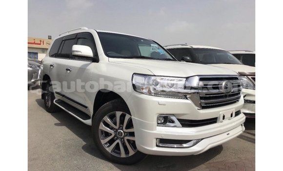 Buy Import Toyota Land Cruiser White Car in Import - Dubai in Barbados Buy Import Toyota Land Cruiser White Car in Import - Dubai in Barbados