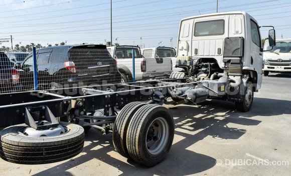 Buy Import Mercedes-Benz 190 (W201) White Car in Import - Dubai in Barbados Buy Import Mercedes-Benz 190 (W201) White Car in Import - Dubai in Barbados