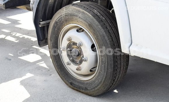 Buy Import Mercedes-Benz 190 (W201) White Car in Import - Dubai in Barbados Buy Import Mercedes-Benz 190 (W201) White Car in Import - Dubai in Barbados