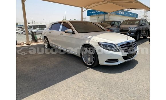 Buy Import Mercedes-Benz 190 (W201) White Car in Import - Dubai in Barbados Buy Import Mercedes-Benz 190 (W201) White Car in Import - Dubai in Barbados
