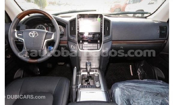 Buy Import Toyota Land Cruiser White Car in Import - Dubai in Barbados Buy Import Toyota Land Cruiser White Car in Import - Dubai in Barbados