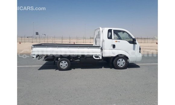 Buy Import Kia Rio White Car in Import - Dubai in Barbados Buy Import Kia Rio White Car in Import - Dubai in Barbados