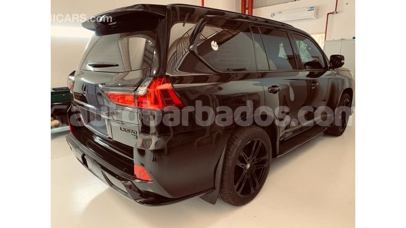 Big with watermark de438db3 743c 4278 9d14 1e17bb37d58c