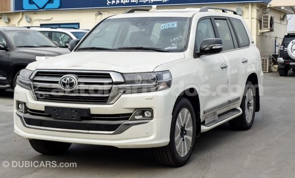 Buy Import Toyota Land Cruiser White Car in Import - Dubai in Barbados Buy Import Toyota Land Cruiser White Car in Import - Dubai in Barbados