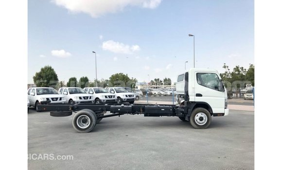 Buy Import Mitsubishi L400 White Truck in Import - Dubai in Barbados Buy Import Mitsubishi L400 White Truck in Import - Dubai in Barbados