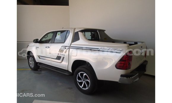 Buy Import Toyota Hilux White Car in Import - Dubai in Barbados Buy Import Toyota Hilux White Car in Import - Dubai in Barbados
